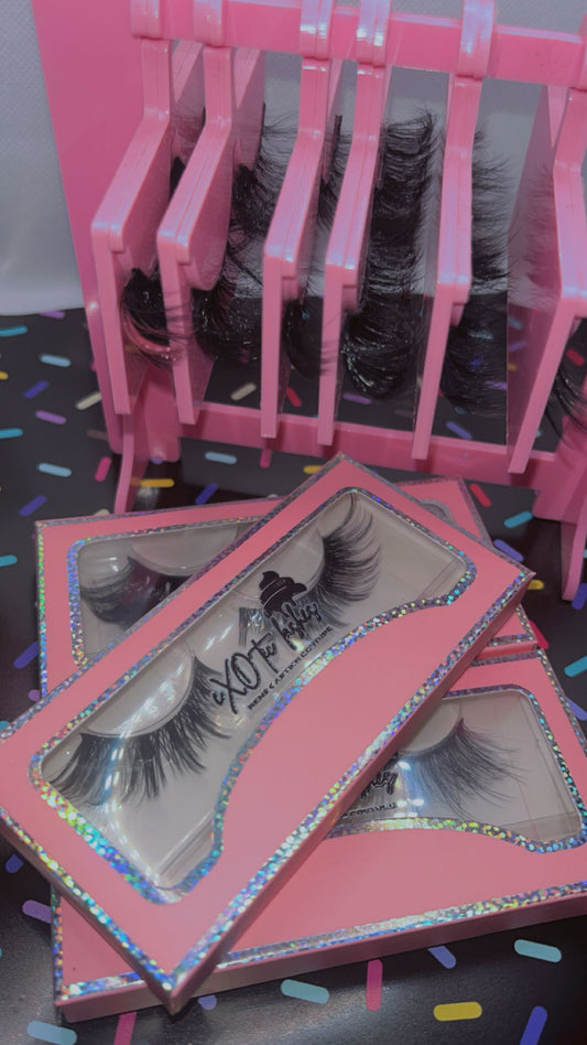 Exotic Lash- Tempted Lash Strip Extensions 22mm Cateye